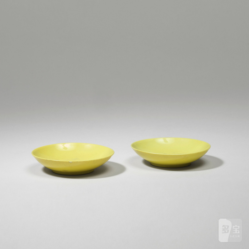 清雍正 檸檬黃釉小碟一對 「大清雍正年製」款 | RARE PAIRE DE PETITES COUPELLES EN PORCELAINE ÉMAILLÉE JAUNE CITRON - 图6